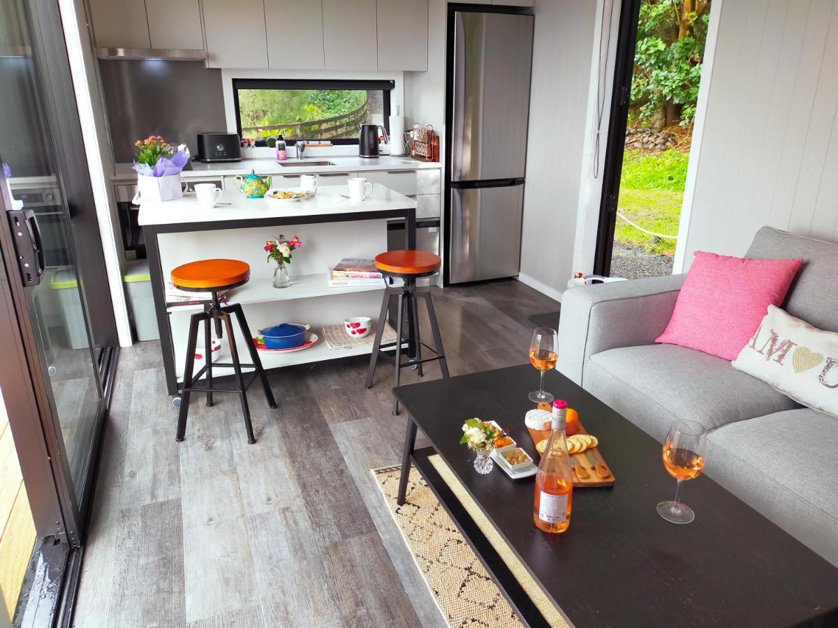 Secluded, Private Rural Retreat Mins From Warkworth -"Avondale" Minihouse Vila Exterior foto