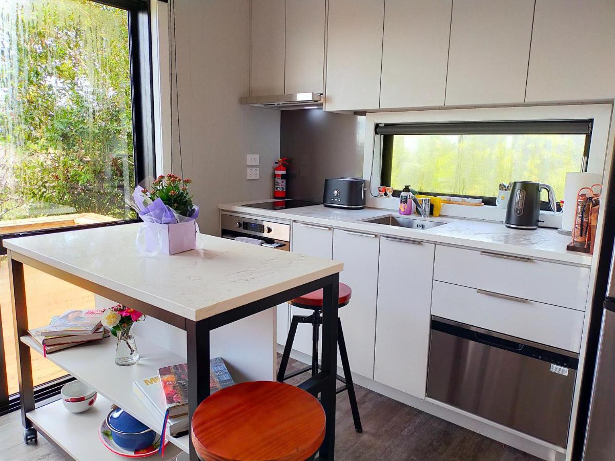 Secluded, Private Rural Retreat Mins From Warkworth -"Avondale" Minihouse Vila Exterior foto